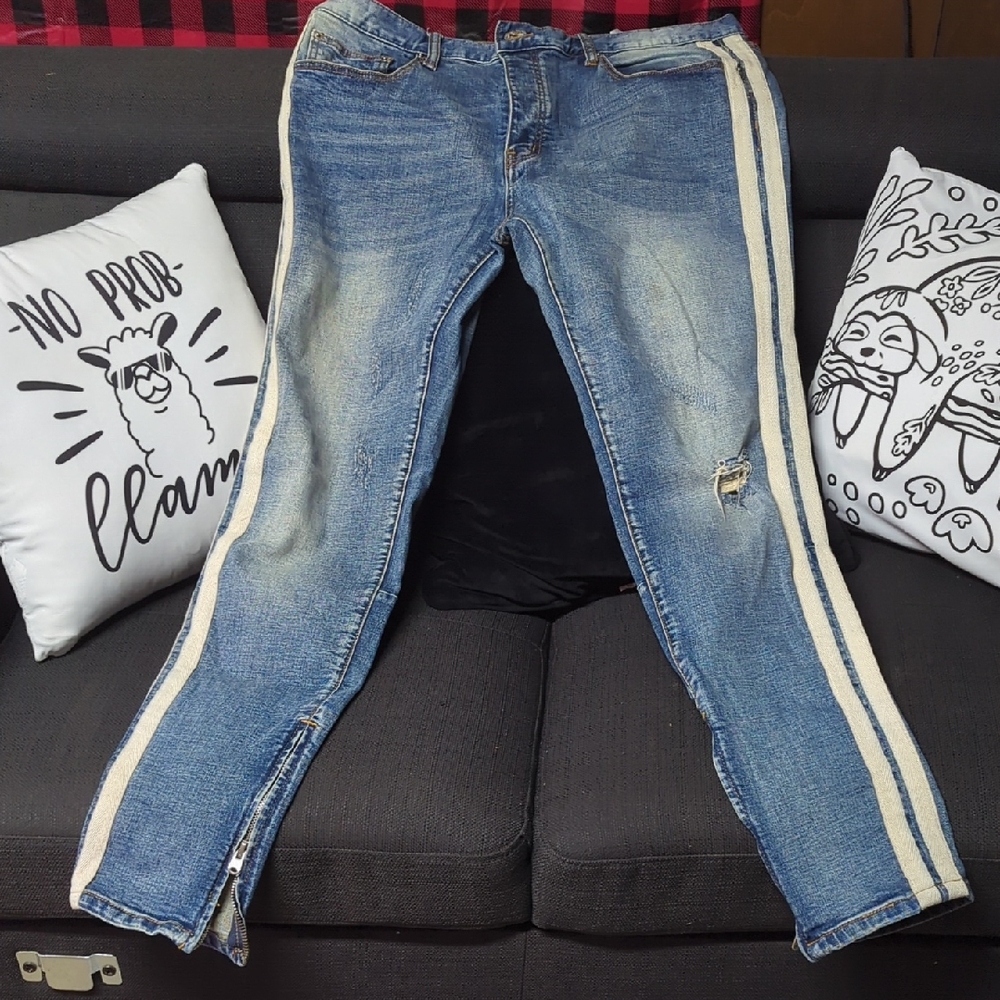 MNML Dark Denim Jeans